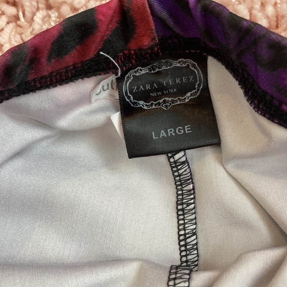 Large Rainbow Lion Leggings - Picture 3 of 3